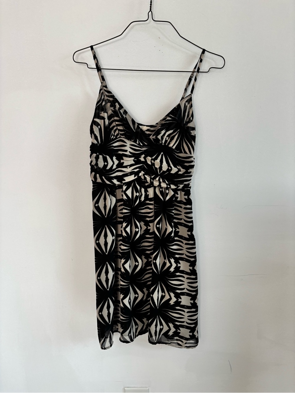 Staring at Stars Tropical Flowy Mini Dress with Spaghetti Straps Size 0